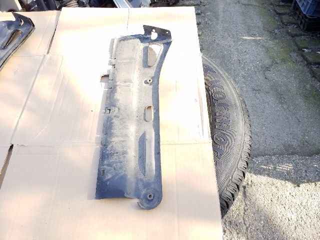 bontott SKODA OCTAVIA II Jobb hátsó Oldal Lökhárító Tartó (Műanyag)