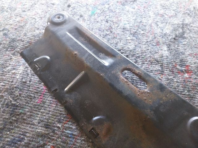 bontott SKODA OCTAVIA II Jobb hátsó Oldal Lökhárító Tartó (Műanyag)