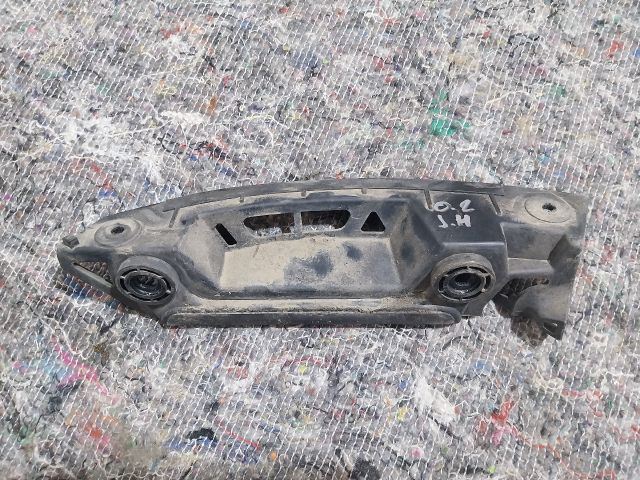 bontott SKODA OCTAVIA II Jobb hátsó Oldal Lökhárító Tartó (Műanyag)