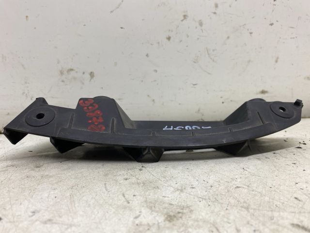 bontott SKODA OCTAVIA II Jobb hátsó Oldal Lökhárító Tartó (Műanyag)