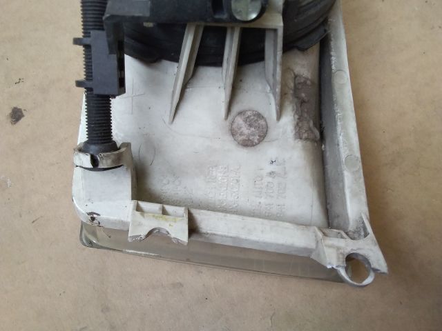 bontott SKODA OCTAVIA II Jobb Ködfényszóró