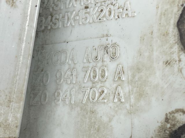 bontott SKODA OCTAVIA II Jobb Ködfényszóró