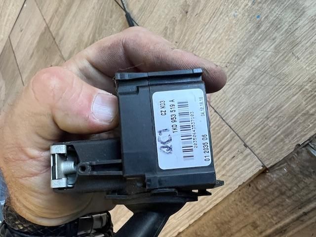 bontott SKODA OCTAVIA II Jobb Kormánykapcsoló Ablaktörlő