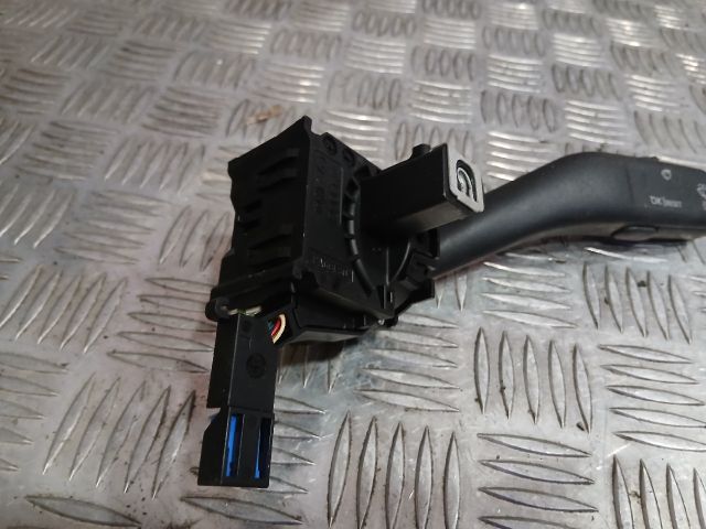 bontott SKODA OCTAVIA II Jobb Kormánykapcsoló Ablaktörlő