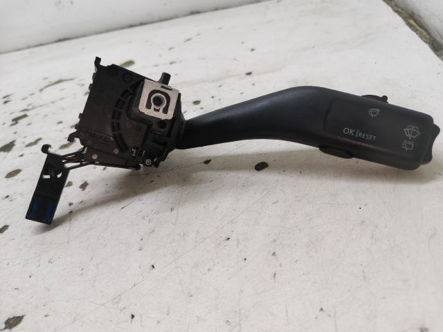 bontott SKODA OCTAVIA II Jobb Kormánykapcsoló Ablaktörlő