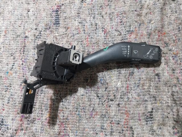 bontott SKODA OCTAVIA II Jobb Kormánykapcsoló Ablaktörlő