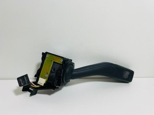 bontott SKODA OCTAVIA II Jobb Kormánykapcsoló Ablaktörlő