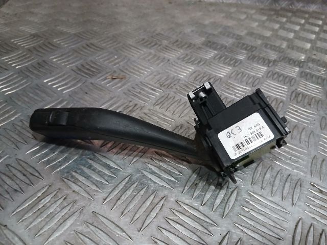 bontott SKODA OCTAVIA II Jobb Kormánykapcsoló Ablaktörlő