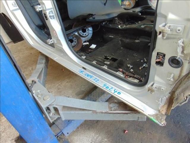 bontott SKODA OCTAVIA II Jobb Küszöb