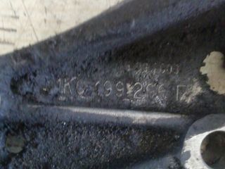 bontott SKODA OCTAVIA II Jobb Lengőkar Tartó