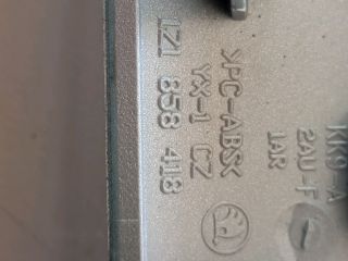 bontott SKODA OCTAVIA II Jobb Műszerfal Díszléc