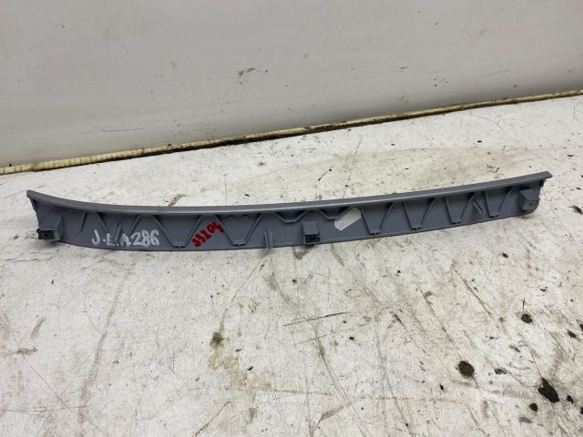 bontott SKODA OCTAVIA II Jobb Műszerfal Díszléc