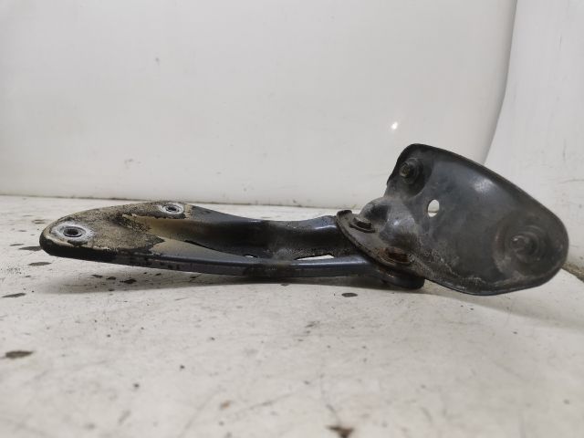 bontott SKODA OCTAVIA II Jobb Sárvédő Oldaltartó