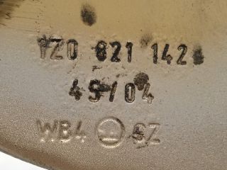 bontott SKODA OCTAVIA II Jobb Sárvédő Oldaltartó