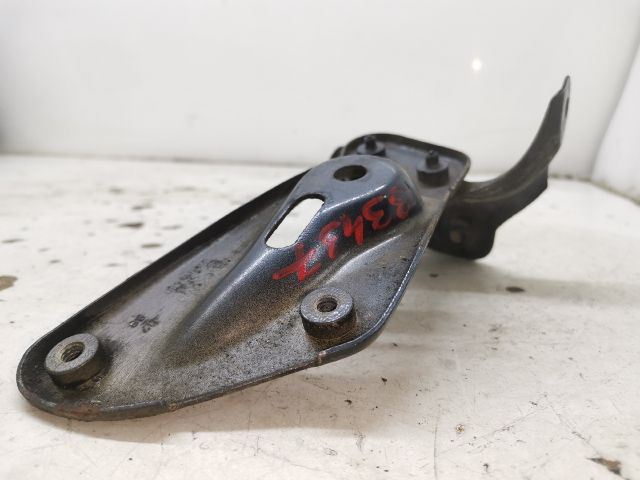 bontott SKODA OCTAVIA II Jobb Sárvédő Oldaltartó