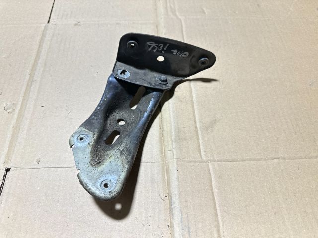 bontott SKODA OCTAVIA II Jobb Sárvédő Oldaltartó