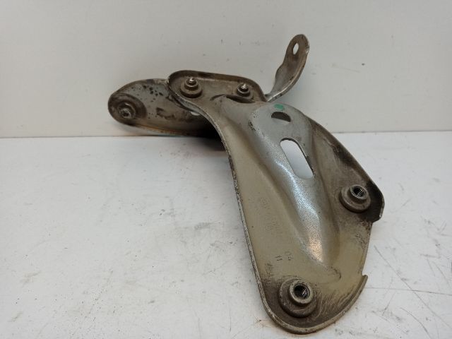 bontott SKODA OCTAVIA II Jobb Sárvédő Oldaltartó