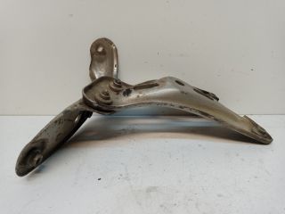 bontott SKODA OCTAVIA II Jobb Sárvédő Oldaltartó