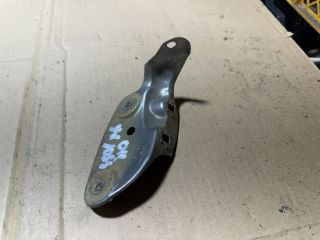 bontott SKODA OCTAVIA II Jobb Sárvédő Oldaltartó