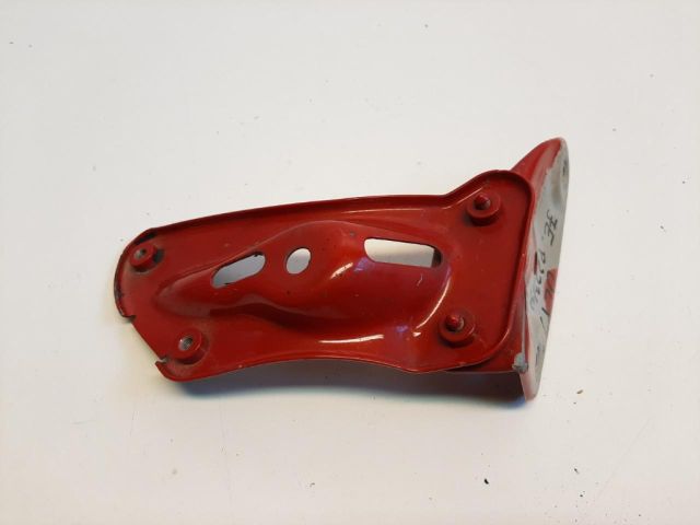 bontott SKODA OCTAVIA II Jobb Sárvédő Oldaltartó