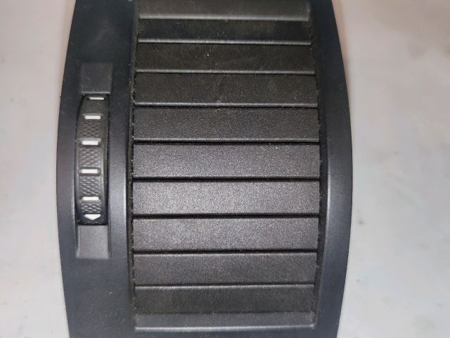 bontott SKODA OCTAVIA II Jobb Szellőző