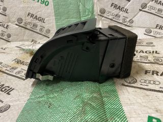 bontott SKODA OCTAVIA II Jobb Szellőző