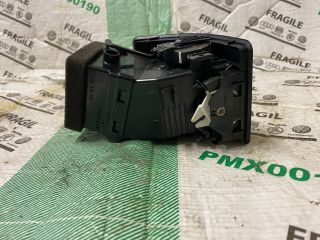 bontott SKODA OCTAVIA II Jobb Szellőző