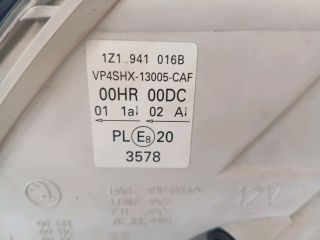 bontott SKODA OCTAVIA II Jobb Xenon Fényszóró