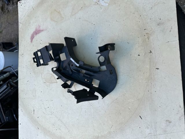 bontott SKODA OCTAVIA II Kábelcsatorna Fedél