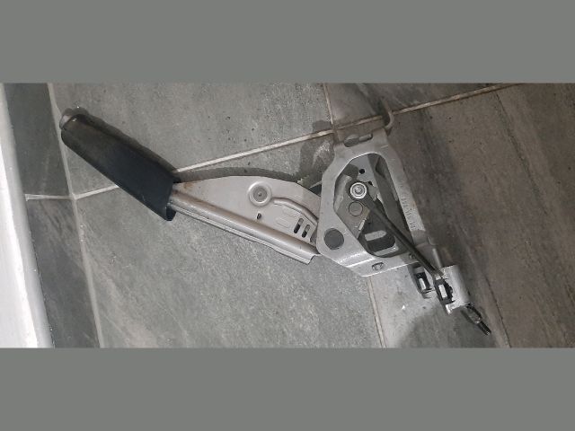 bontott SKODA OCTAVIA II Kézifék Kar