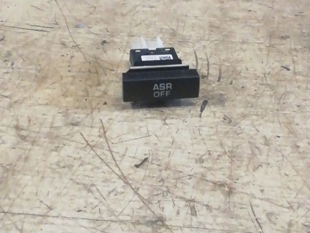 bontott SKODA OCTAVIA II Kipörgésgátló Kapcsoló