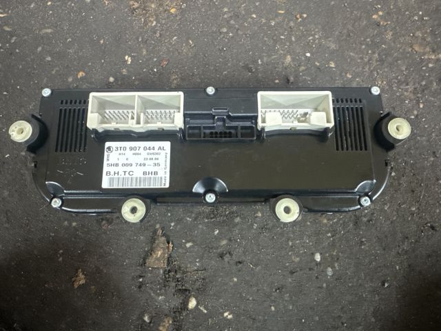 bontott SKODA OCTAVIA II Klíma Kapcsoló