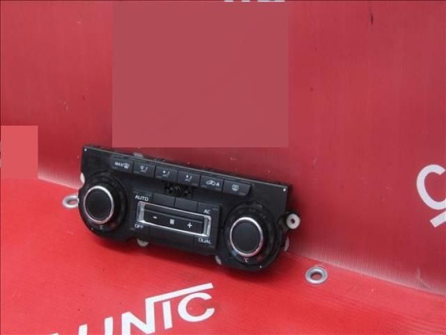 bontott SKODA OCTAVIA II Klíma Kapcsoló