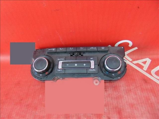 bontott SKODA OCTAVIA II Klíma Kapcsoló