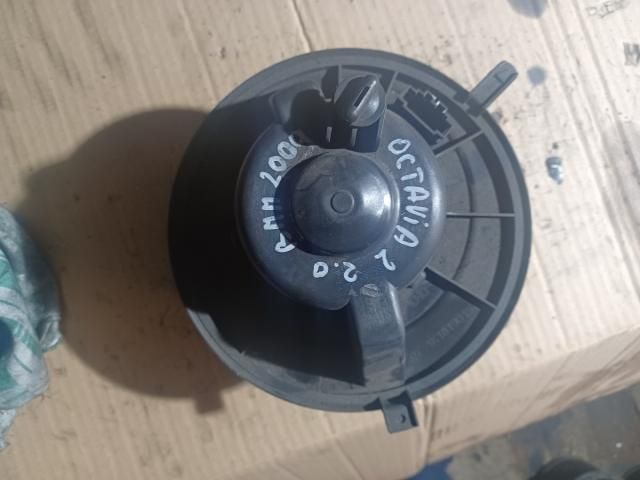 bontott SKODA OCTAVIA II Klímahűtő Ventilátor