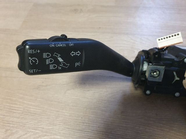 bontott SKODA OCTAVIA II Komplett Kormánykapcsoló (Bajuszkapcsoló)