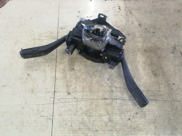 bontott SKODA OCTAVIA II Komplett Kormánykapcsoló (Bajuszkapcsoló)