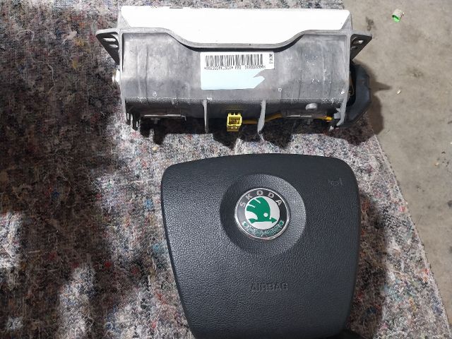 bontott SKODA OCTAVIA II Komplett Légzsák Szett