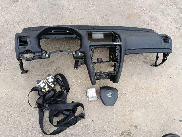 bontott SKODA OCTAVIA II Komplett Légzsák Szett