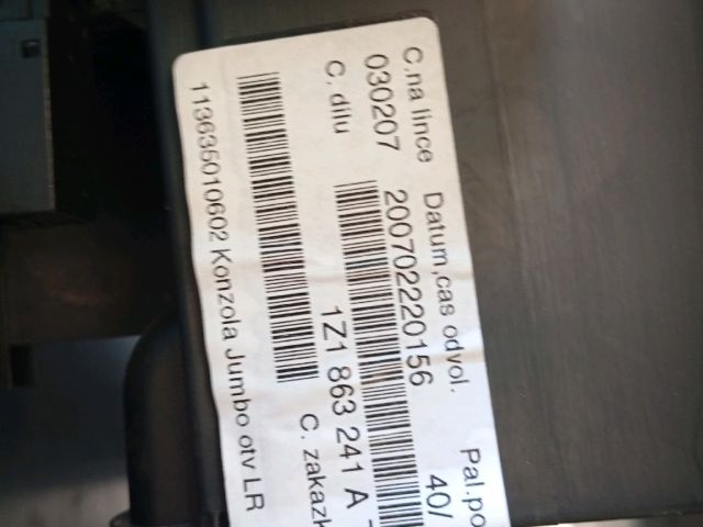 bontott SKODA OCTAVIA II Könyöklő