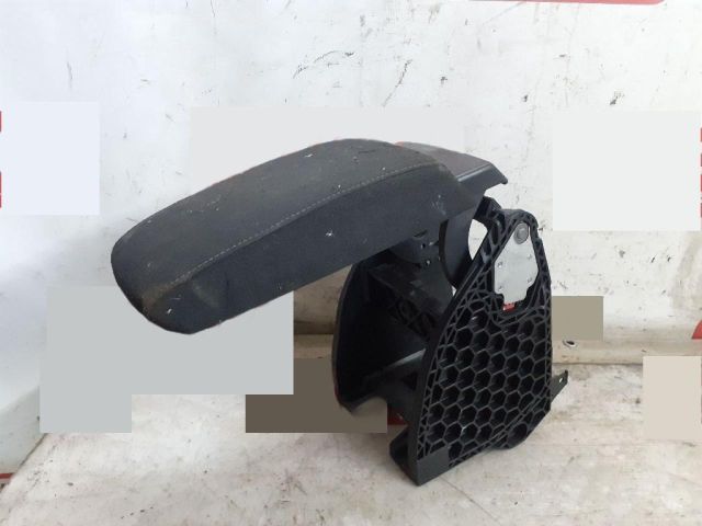 bontott SKODA OCTAVIA II Könyöklő