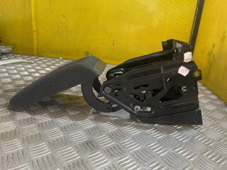 bontott SKODA OCTAVIA II Könyöklő