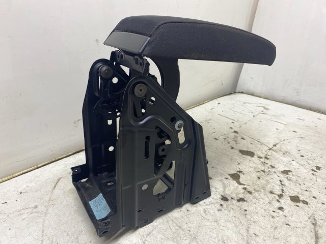 bontott SKODA OCTAVIA II Könyöklő