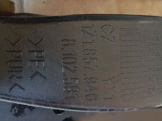 bontott SKODA OCTAVIA II Könyöklő