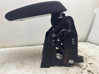 bontott SKODA OCTAVIA II Könyöklő