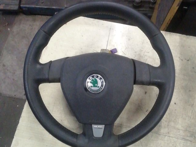 bontott SKODA OCTAVIA II Kormány