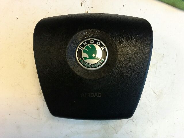 bontott SKODA OCTAVIA II Kormánylégzsák