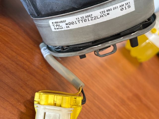 bontott SKODA OCTAVIA II Kormánylégzsák