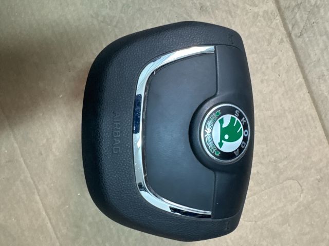 bontott SKODA OCTAVIA II Kormánylégzsák