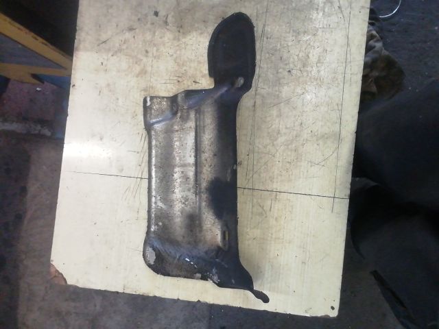 bontott SKODA OCTAVIA II Kormánymű Hővédő Lemez